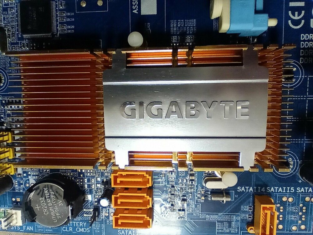 gigabyte am2 3.jpg